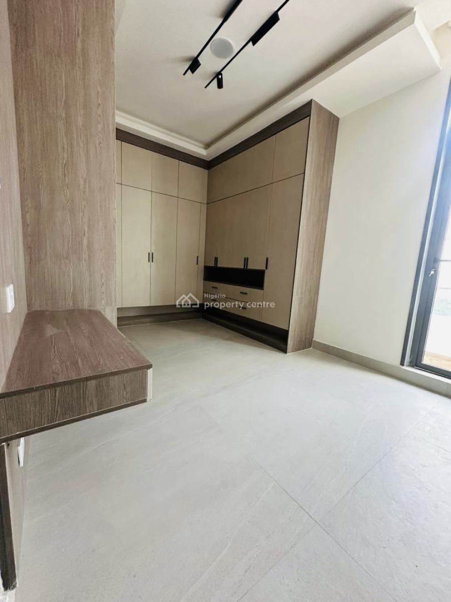 Exquisite Luxurious Spacious 3 Bedroom Apartment with Pool and Gym, Banana Island, Ikoyi, Lagos, Flat / Apartment for Sale