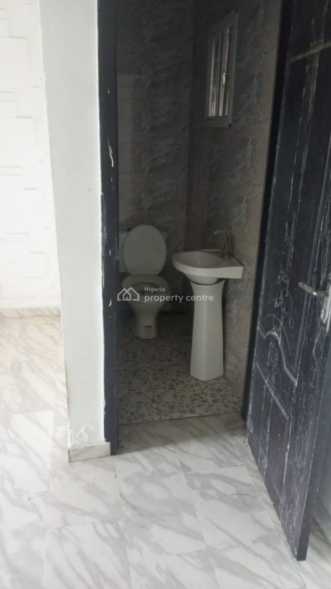 2 Bedroom Apartment, Gloryland Estate, Abijo, Lekki, Lagos, Flat / Apartment for Rent