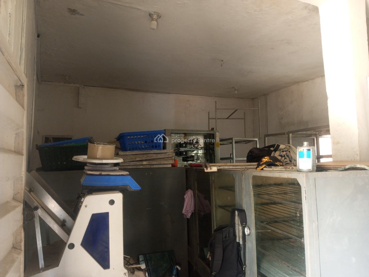 Massive Shop, Directly Facing Addo Road, Ado, Ajah, Lagos, Shop for Rent