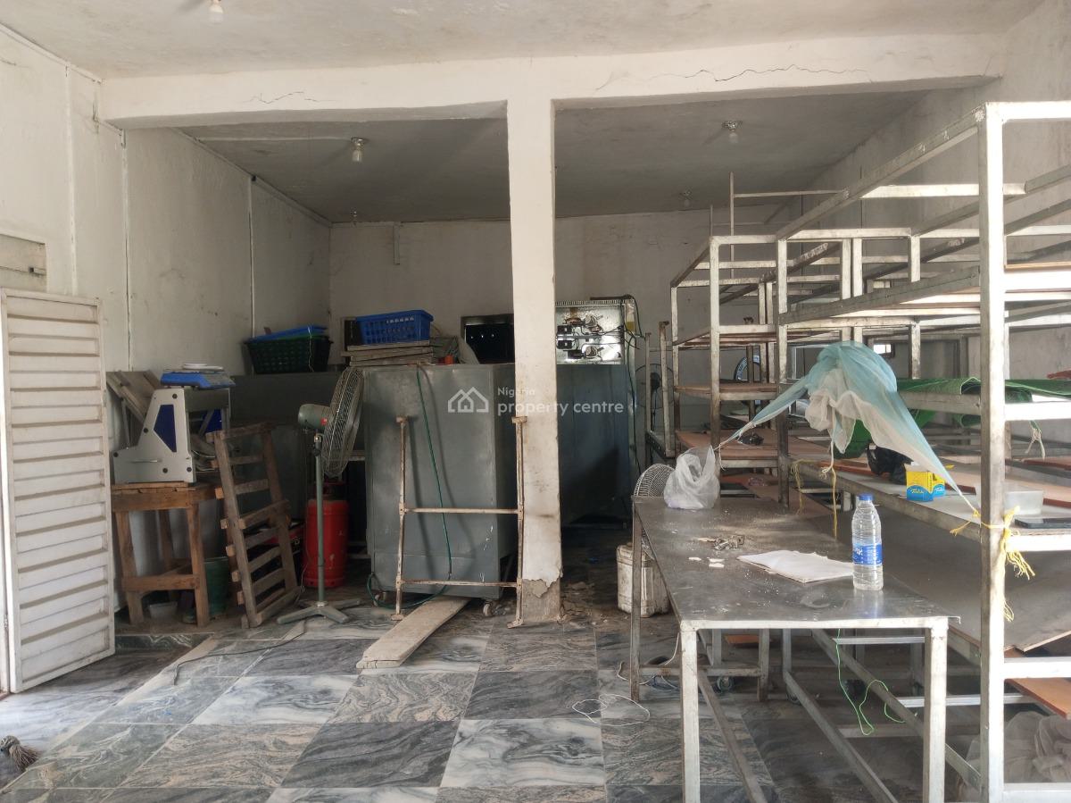 Massive Shop, Directly Facing Addo Road, Ado, Ajah, Lagos, Shop for Rent