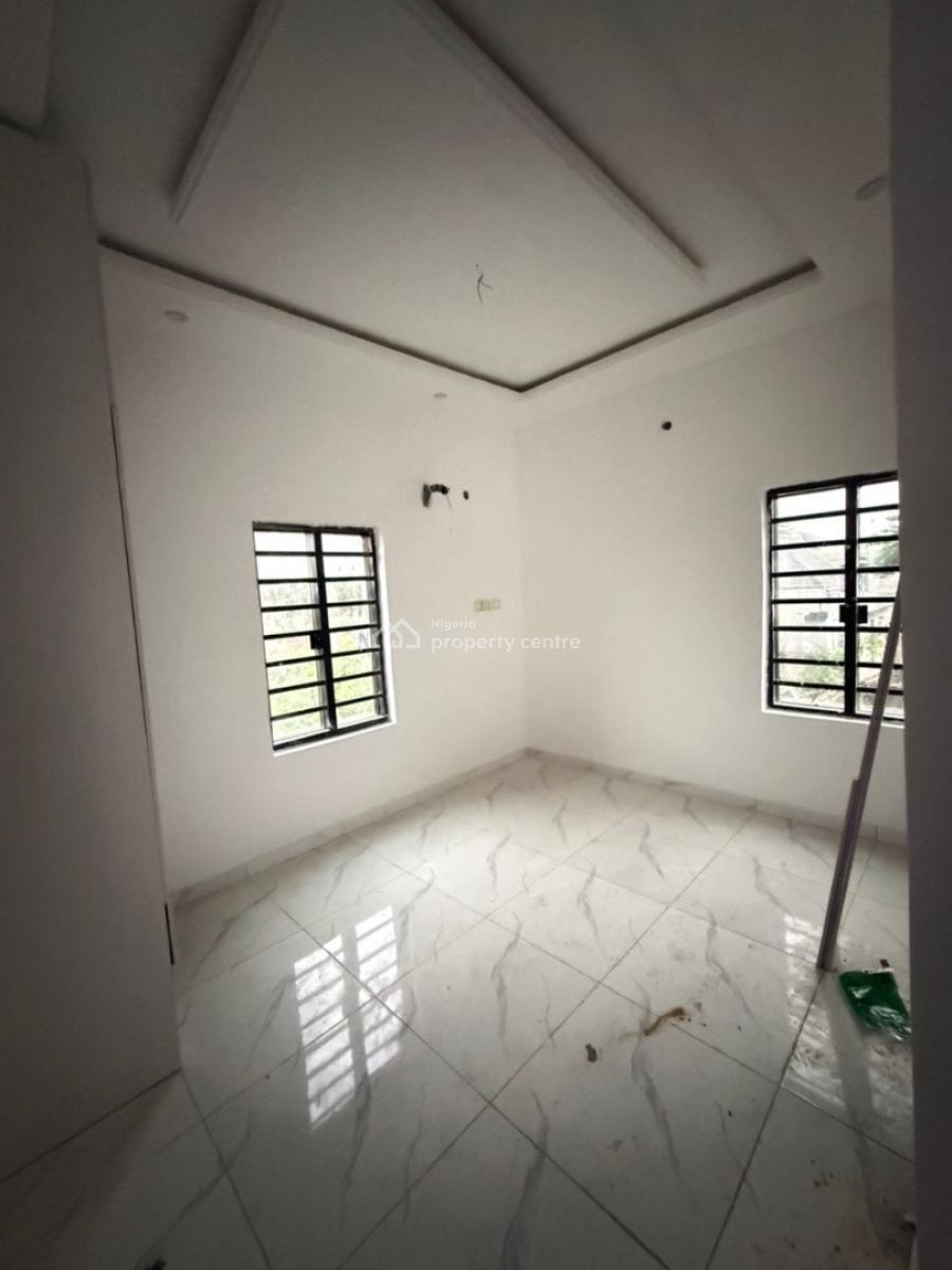 Standard 2 Bedroom Apartment, Coastal Road, Lekki, Lagos, Flat / Apartment for Rent