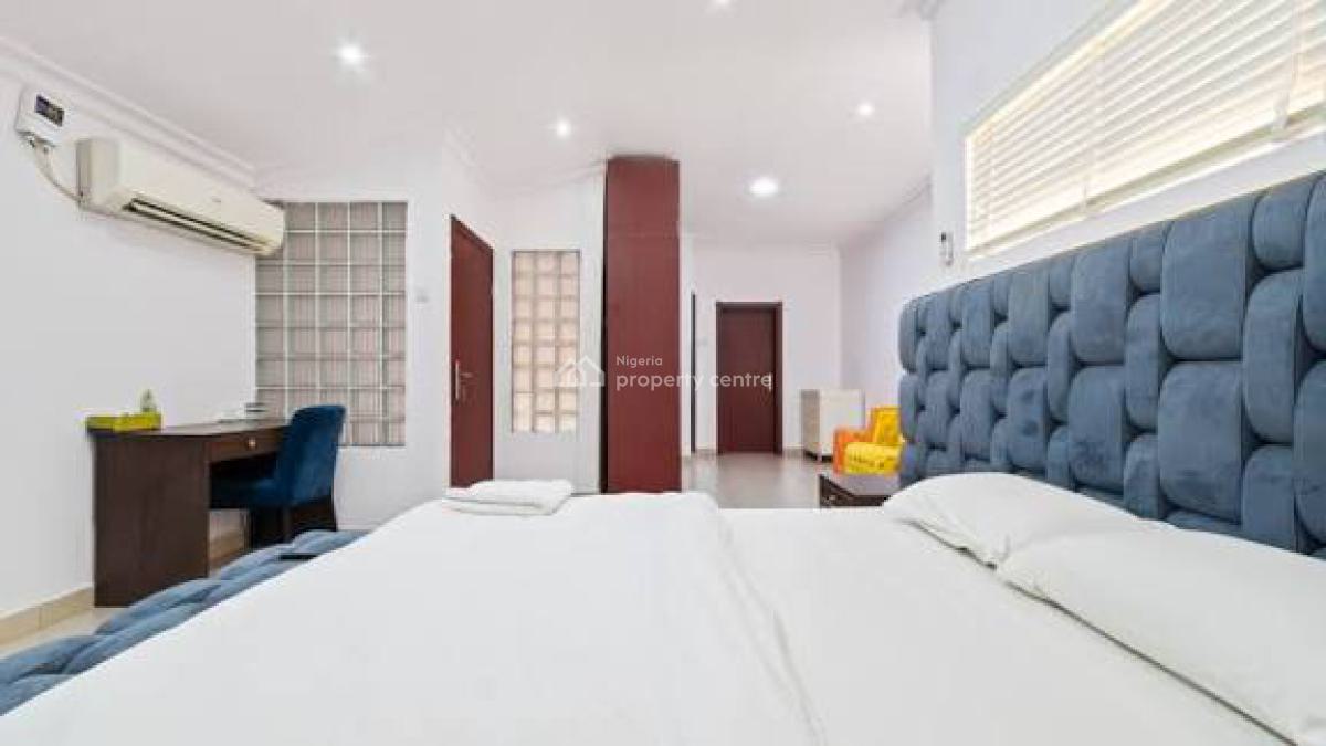 Exquisitely Furnished 3 Bedroom Apartment, Cromwell Estate, Chevron, Lekki Expressway, Lekki, Lagos, Flat / Apartment for Rent