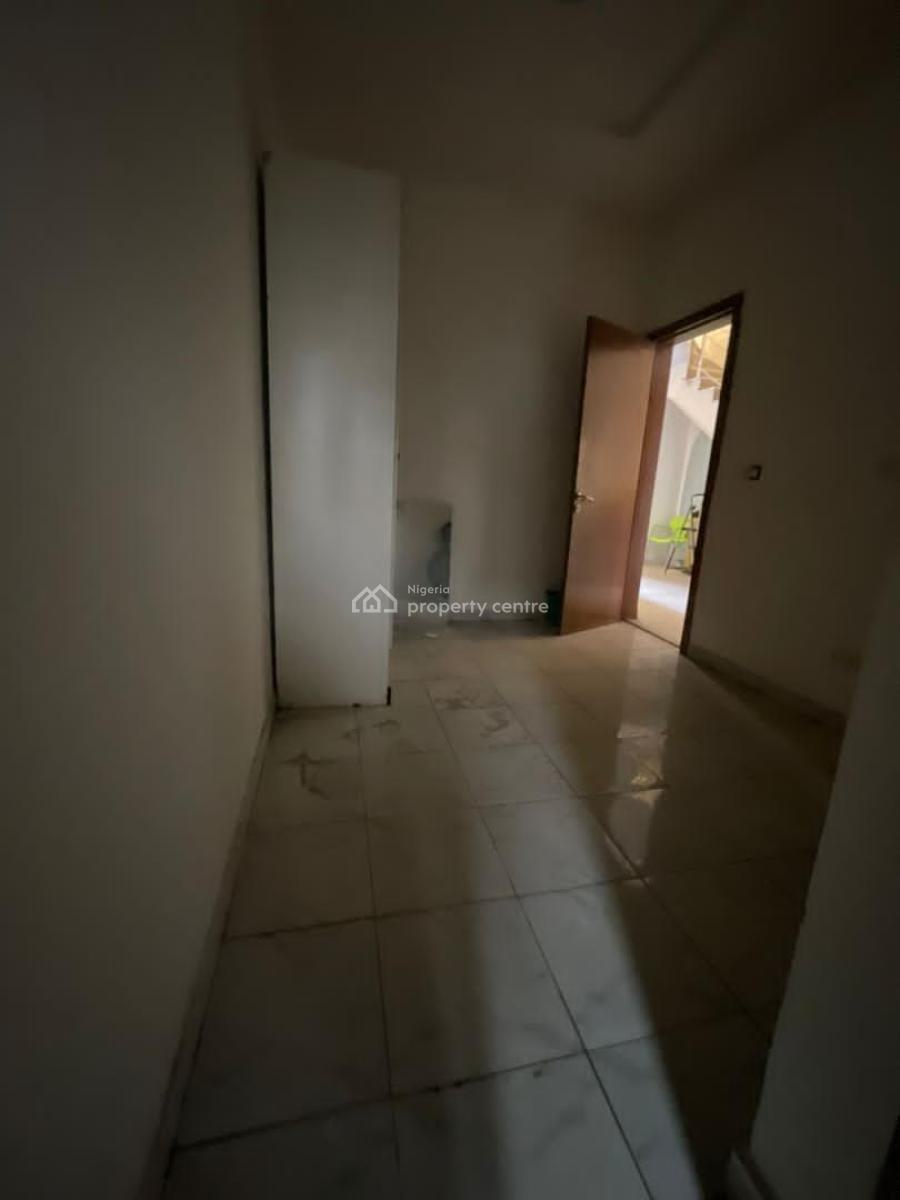 Abode of Comfort in a 4-bedroom Terraced Duplex, Orchid Road, Lekki, Lagos, Terraced Duplex for Rent