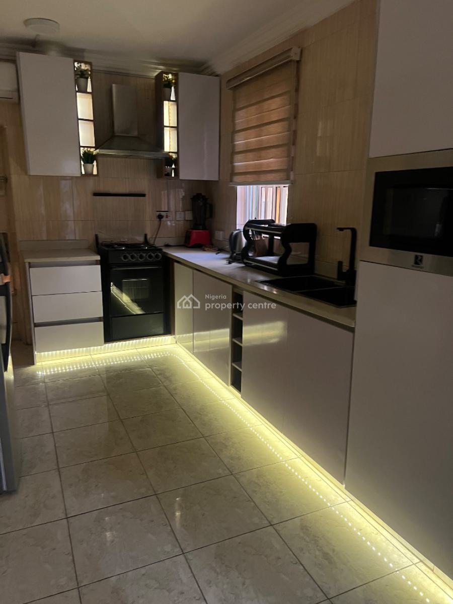 Luxury 2 Bedroom Serviced Apartment, Shonibare Estate, Ikeja Gra, Ikeja, Lagos, Flat / Apartment Short Let