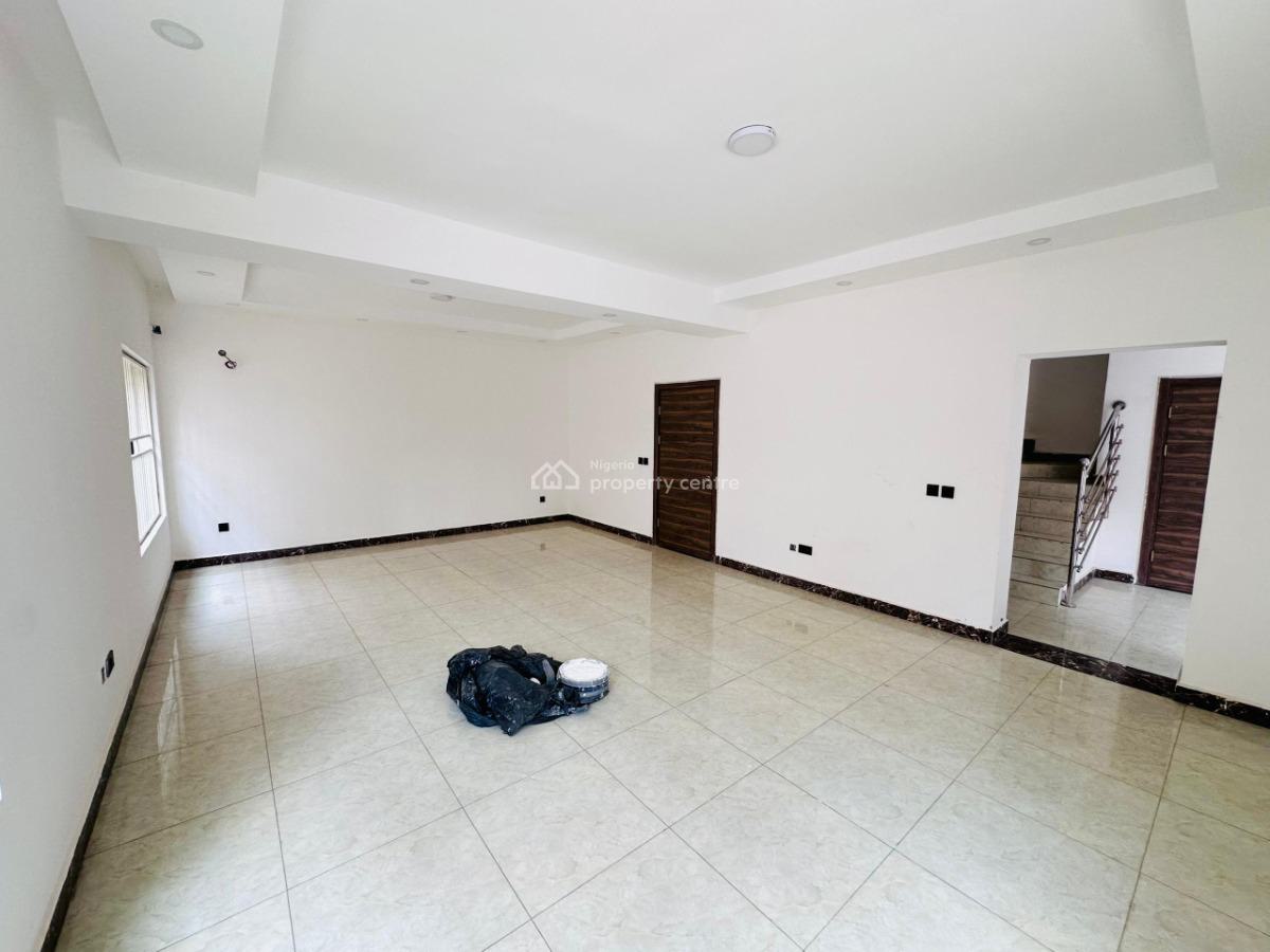 5 Bedroom Semi-detached Duplex with Bq, Mabushi, Abuja, Semi-detached Duplex for Sale