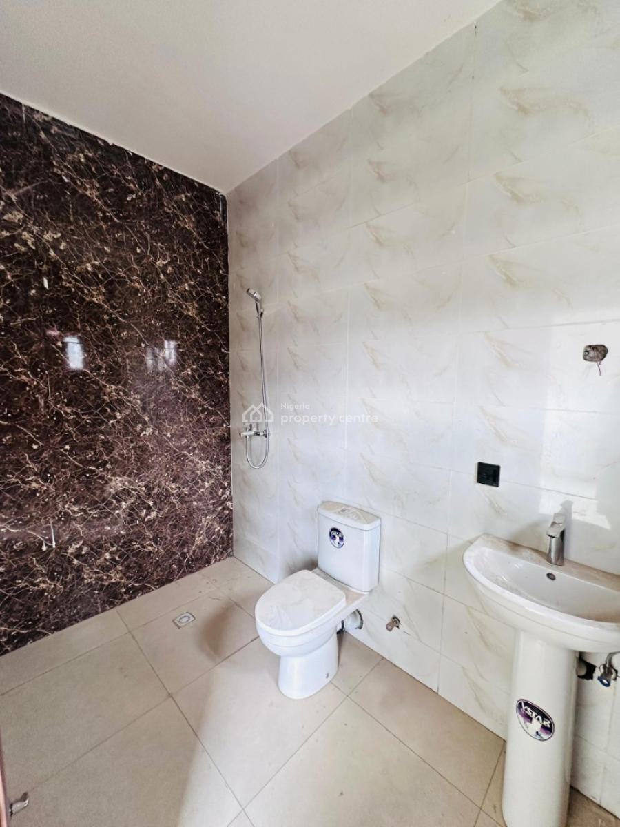 5 Bedroom Semi-detached Duplex with Bq, Mabushi, Abuja, Semi-detached Duplex for Sale