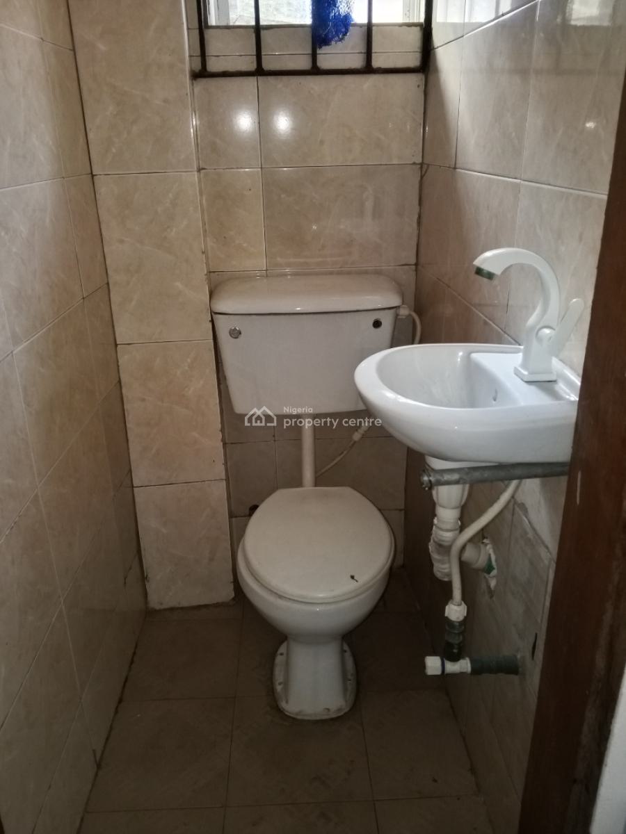 Sharp Room and Parlor, Majek Road, Sangotedo, Ajah, Lagos, Flat / Apartment for Rent