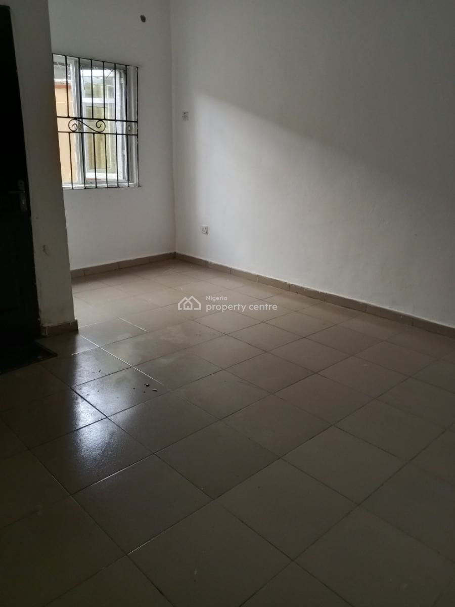 Sharp Room and Parlor, Majek Road, Sangotedo, Ajah, Lagos, Flat / Apartment for Rent