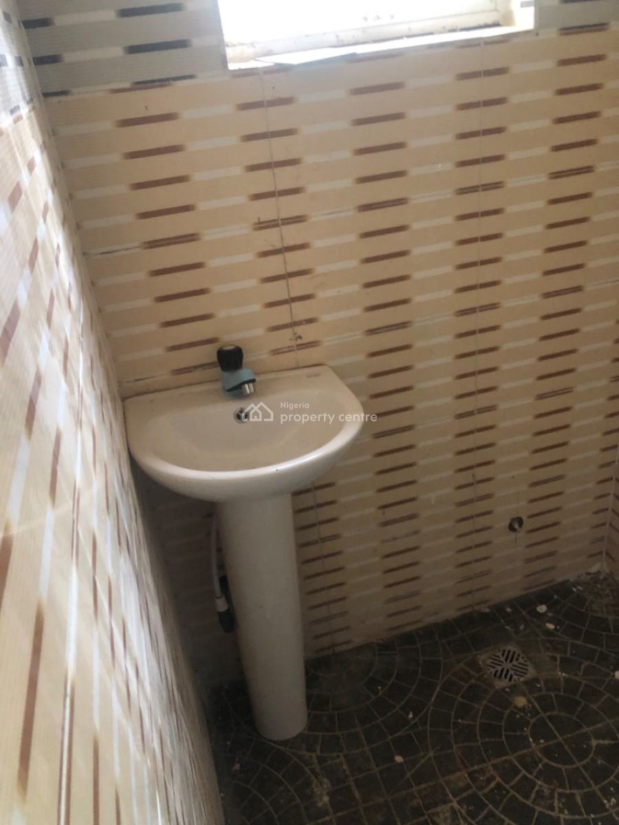 Newly Built 2 Bedroom Flat, Makogi, Magboro, Ogun, Flat / Apartment for Rent