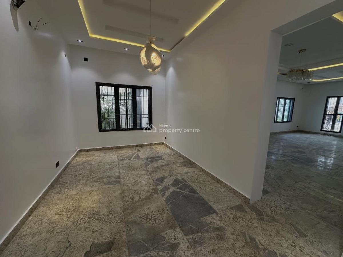 Smart 6 Bedroom Detached Duplex with a Pool & Gym on 900sqm, Guzape District, Abuja, Detached Duplex for Sale