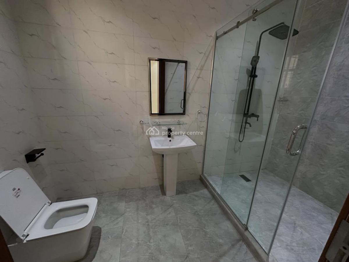 Smart 6 Bedroom Detached Duplex with a Pool & Gym on 900sqm, Guzape District, Abuja, Detached Duplex for Sale