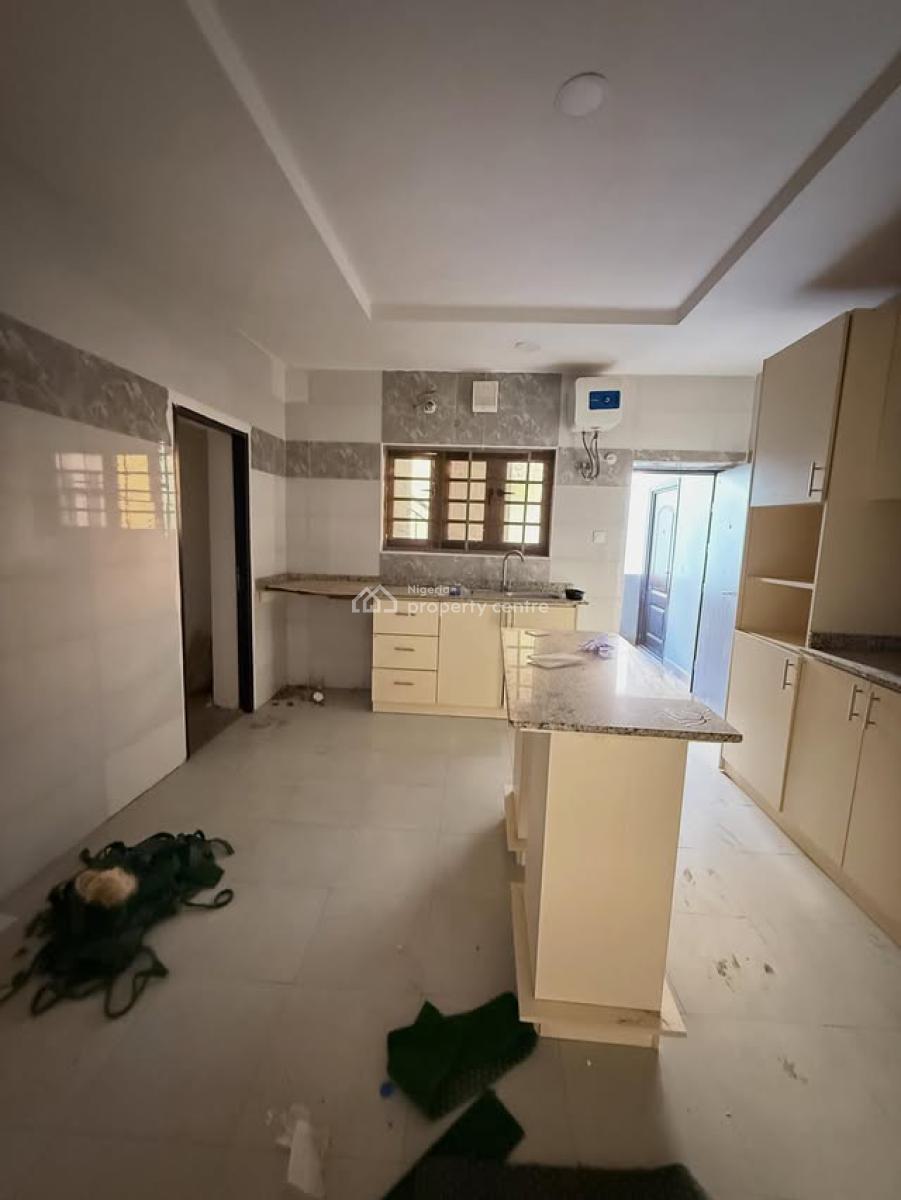 Super Spacious 3 Bedroom Flat with Bq, Durumi, Abuja, Flat / Apartment for Rent