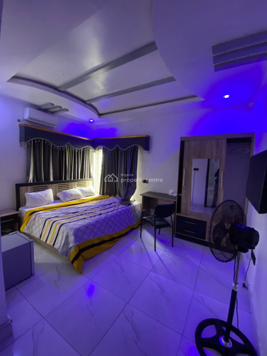 Grab This Now,spacious 2 Bedroom Apartment,upstairs with Pool 2balcony, Horizon Estate, Ikate Elegushi, Lekki, Lagos, Flat / Apartment for Rent