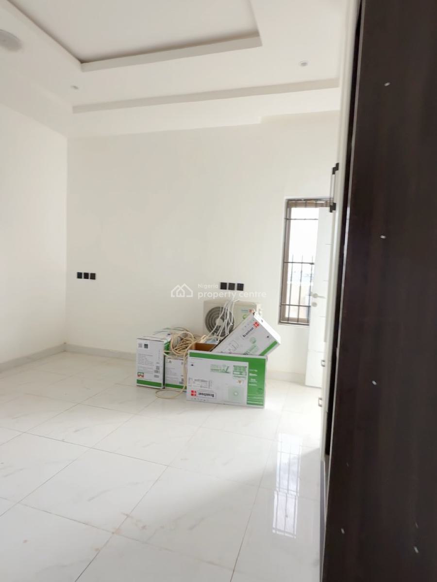 Exquisitely Finished 3 Bedroom Apartment with Bq, Guzape District, Abuja, Flat / Apartment for Rent