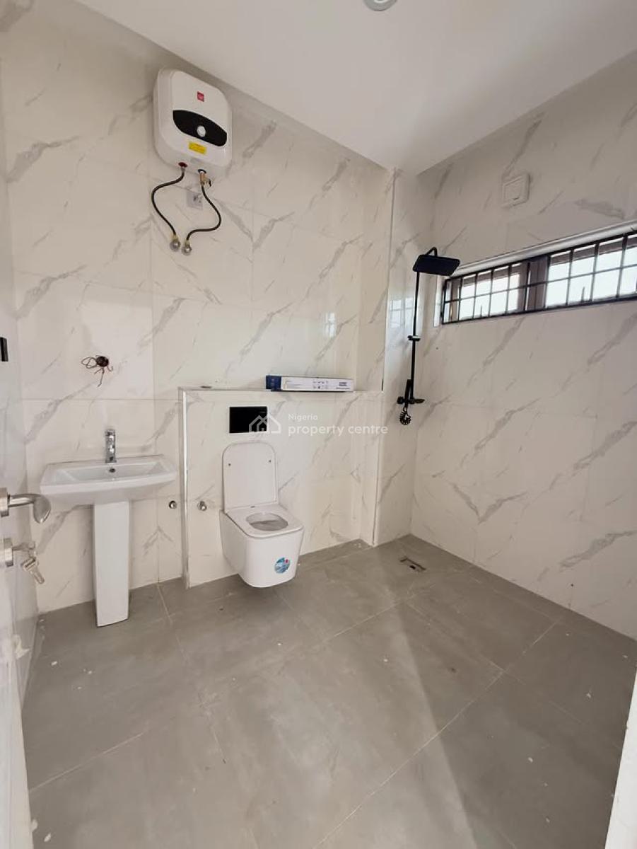 Exquisitely Finished 3 Bedroom Apartment with Bq, Guzape District, Abuja, Flat / Apartment for Rent