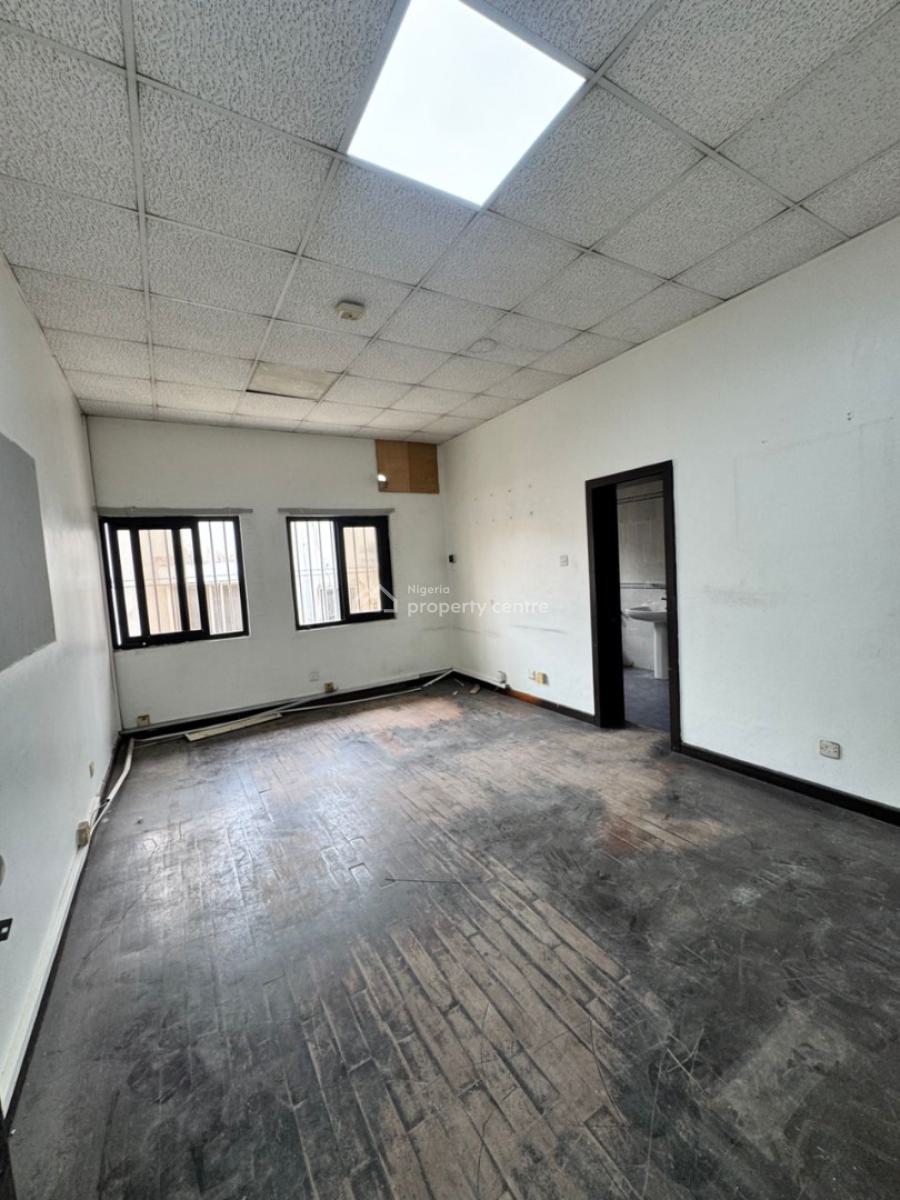 Spacious Semi Detached House with Open Space & 2-room Bq, Just Off Admiralty Way, Lekki Phase 1, Lekki, Lagos, Semi-detached Duplex for Rent