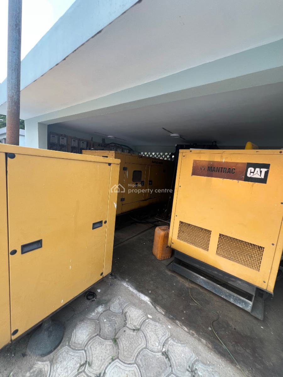 2 Bedroom Apartment with Bq and Inverter, Off Admiralty, Lekki Phase 1, Lekki, Lagos, Flat / Apartment for Rent