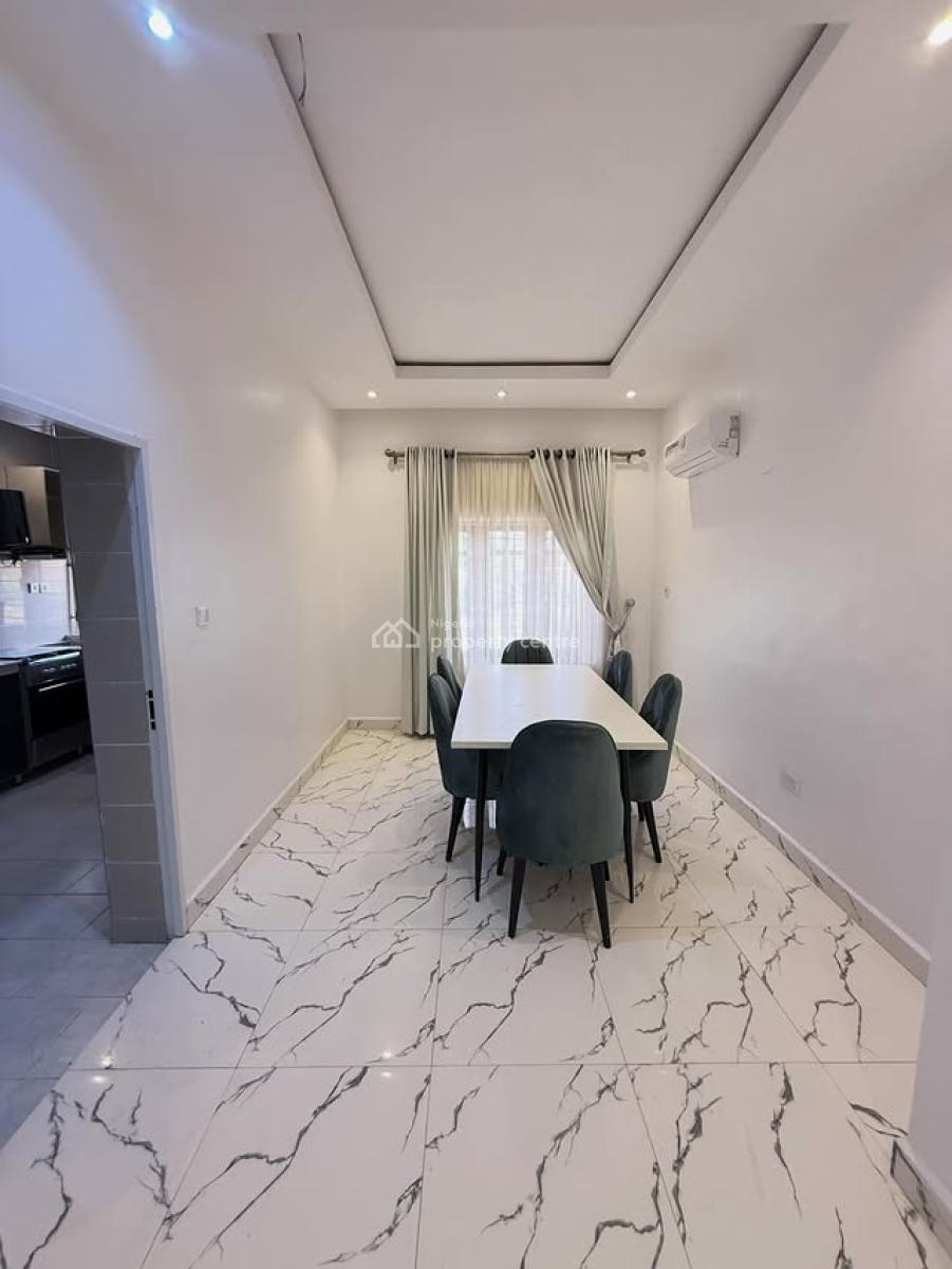 Exquisitely Finished 3 Bedroom Apartment with Bq, Guzape District, Abuja, Flat / Apartment for Rent