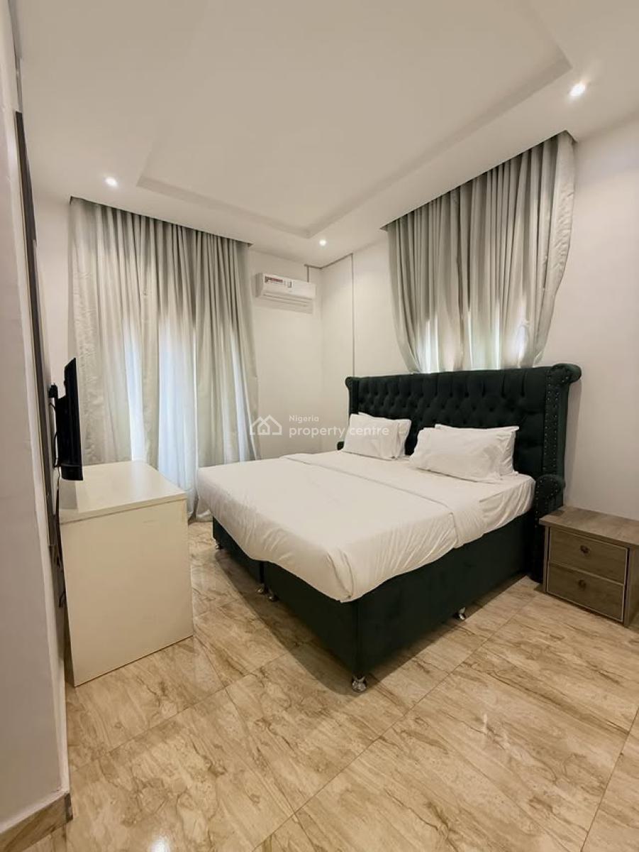 Exquisitely Finished 3 Bedroom Apartment with Bq, Guzape District, Abuja, Flat / Apartment for Rent