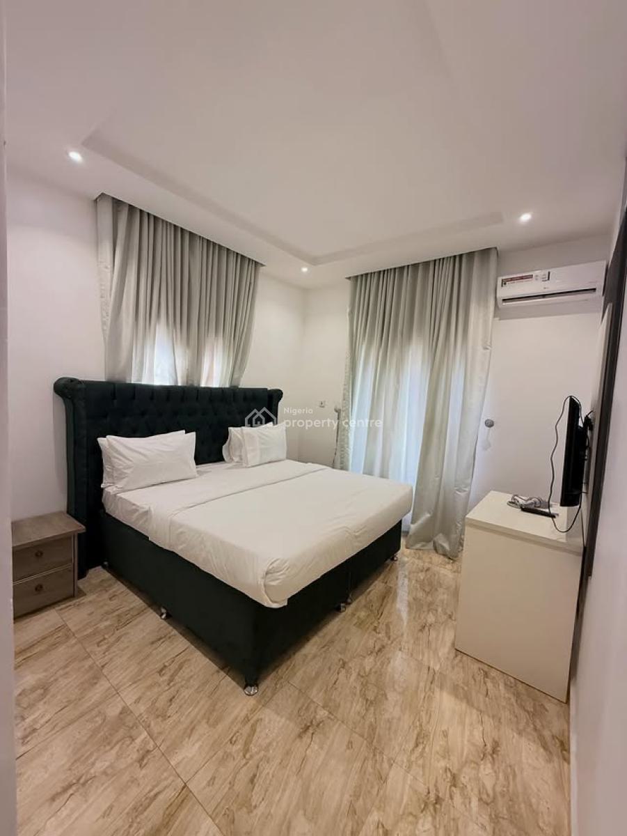 Exquisitely Finished 3 Bedroom Apartment with Bq, Guzape District, Abuja, Flat / Apartment for Rent
