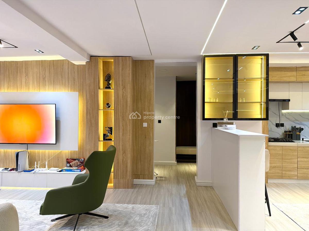 Exquisite 2 Bedroom Apartment, Freedom Way, Lekki Phase 1, Lekki, Lagos, Flat / Apartment Short Let