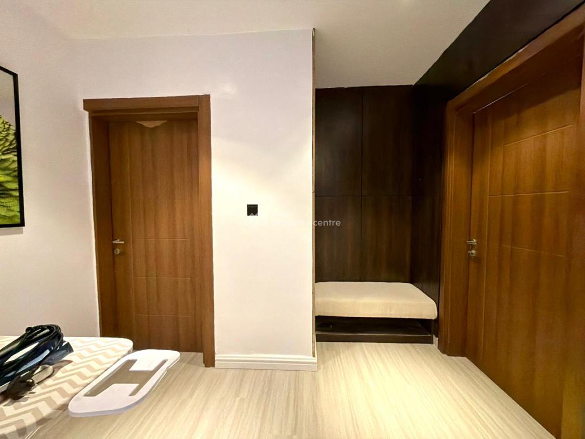 Exquisite 2 Bedroom Apartment, Freedom Way, Lekki Phase 1, Lekki, Lagos, Flat / Apartment Short Let