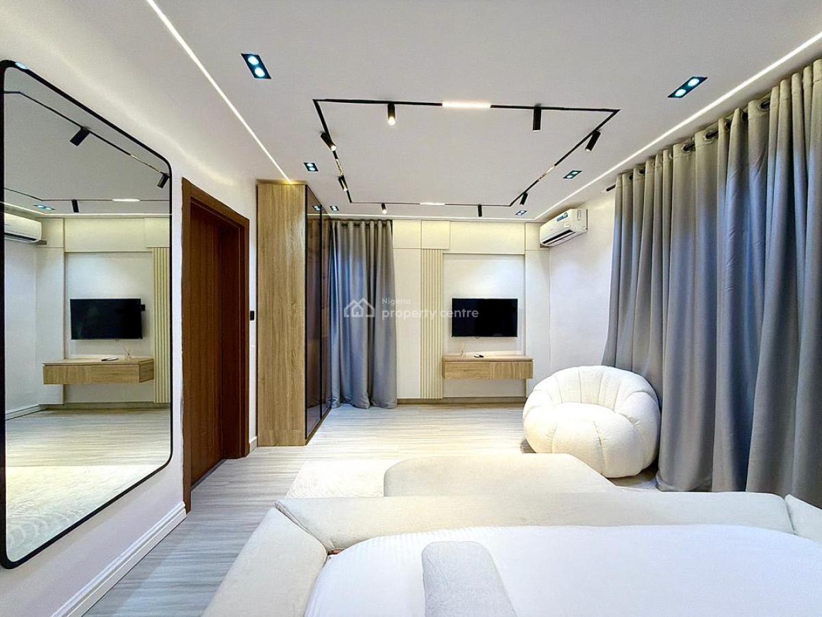 Exquisite 2 Bedroom Apartment, Freedom Way, Lekki Phase 1, Lekki, Lagos, Flat / Apartment Short Let