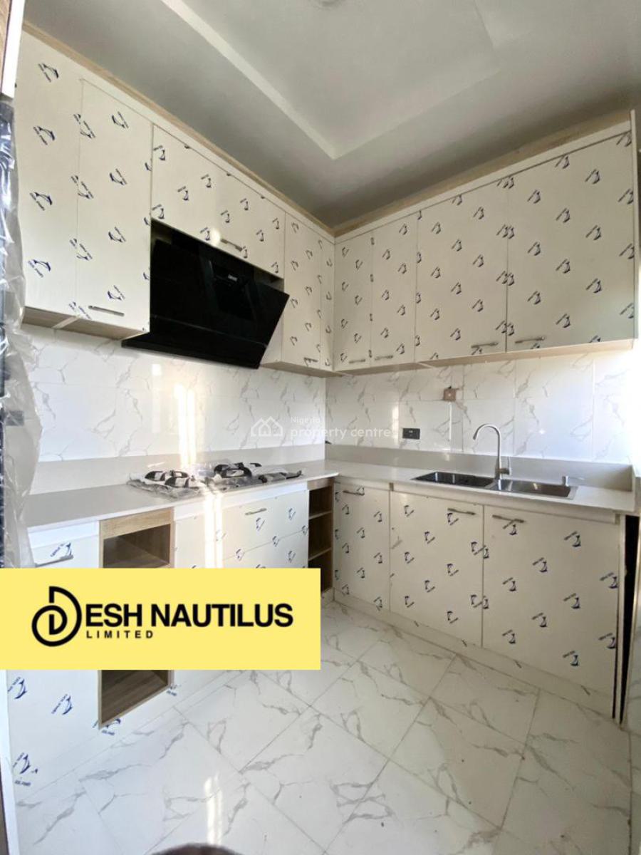 2 Bedroom Apartment, Governors Consent, Jakande, Lekki, Lagos, Flat / Apartment for Sale