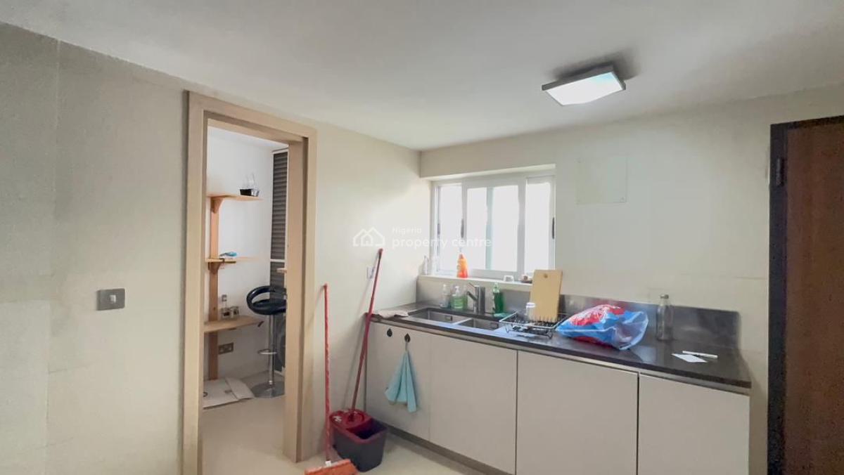 Well Maintained and Serviced 3 Bedroom Apartment, Ikoyi, Lagos, Terraced Duplex for Rent