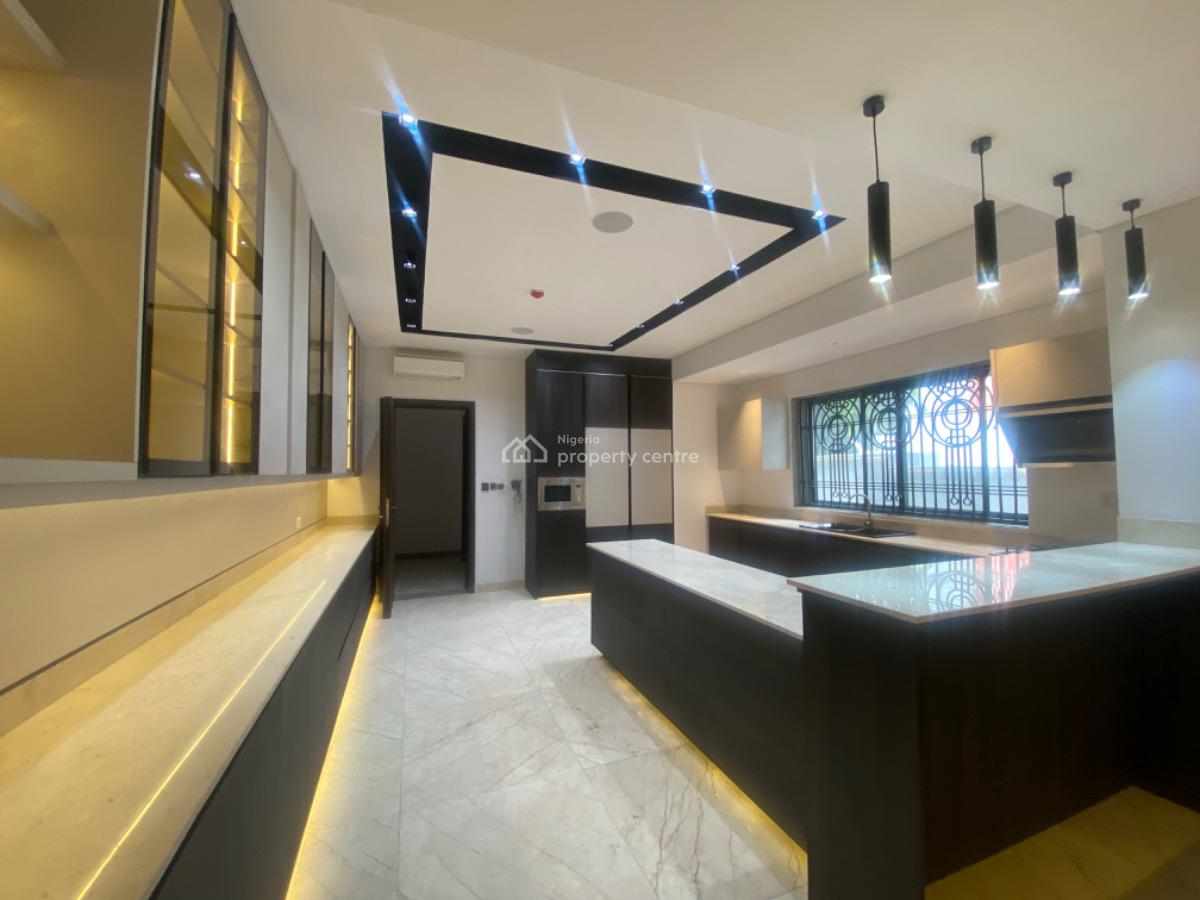 8 Bedroom Mansion, Maitama District, Abuja, Detached Duplex for Sale