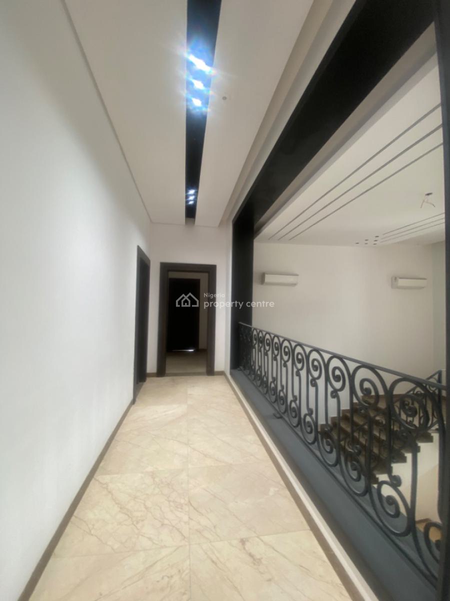 8 Bedroom Mansion, Maitama District, Abuja, Detached Duplex for Sale