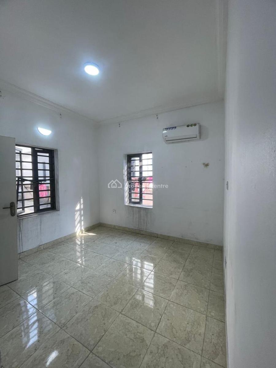 Spacious  3 Bedroom Flat with a Room Bq, Lekki, Lagos, Flat / Apartment for Rent