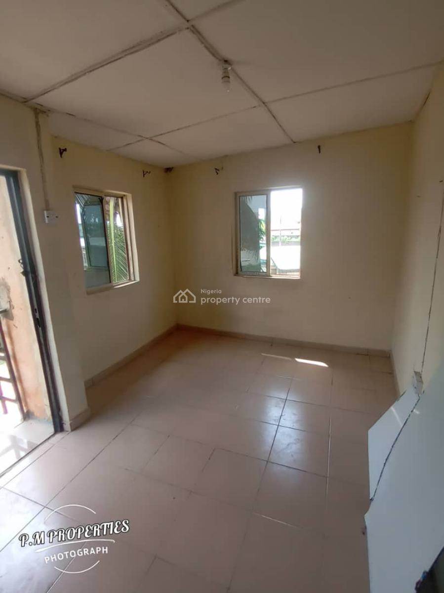 Self Contained, Magboro, Ogun, Self Contain (single Rooms) for Rent
