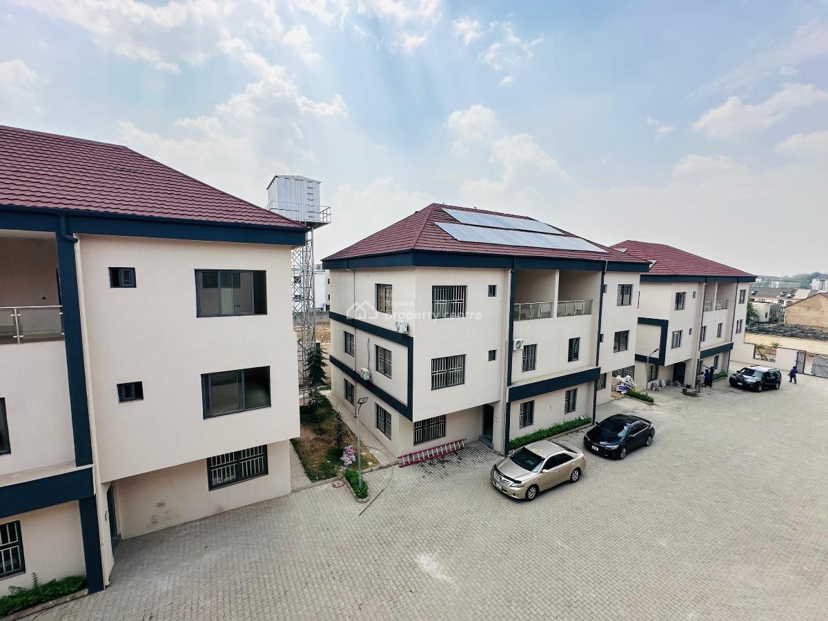 5 Bedroom Semi-detached Duplex with Bq, Mabushi, Abuja, Semi-detached Duplex for Sale