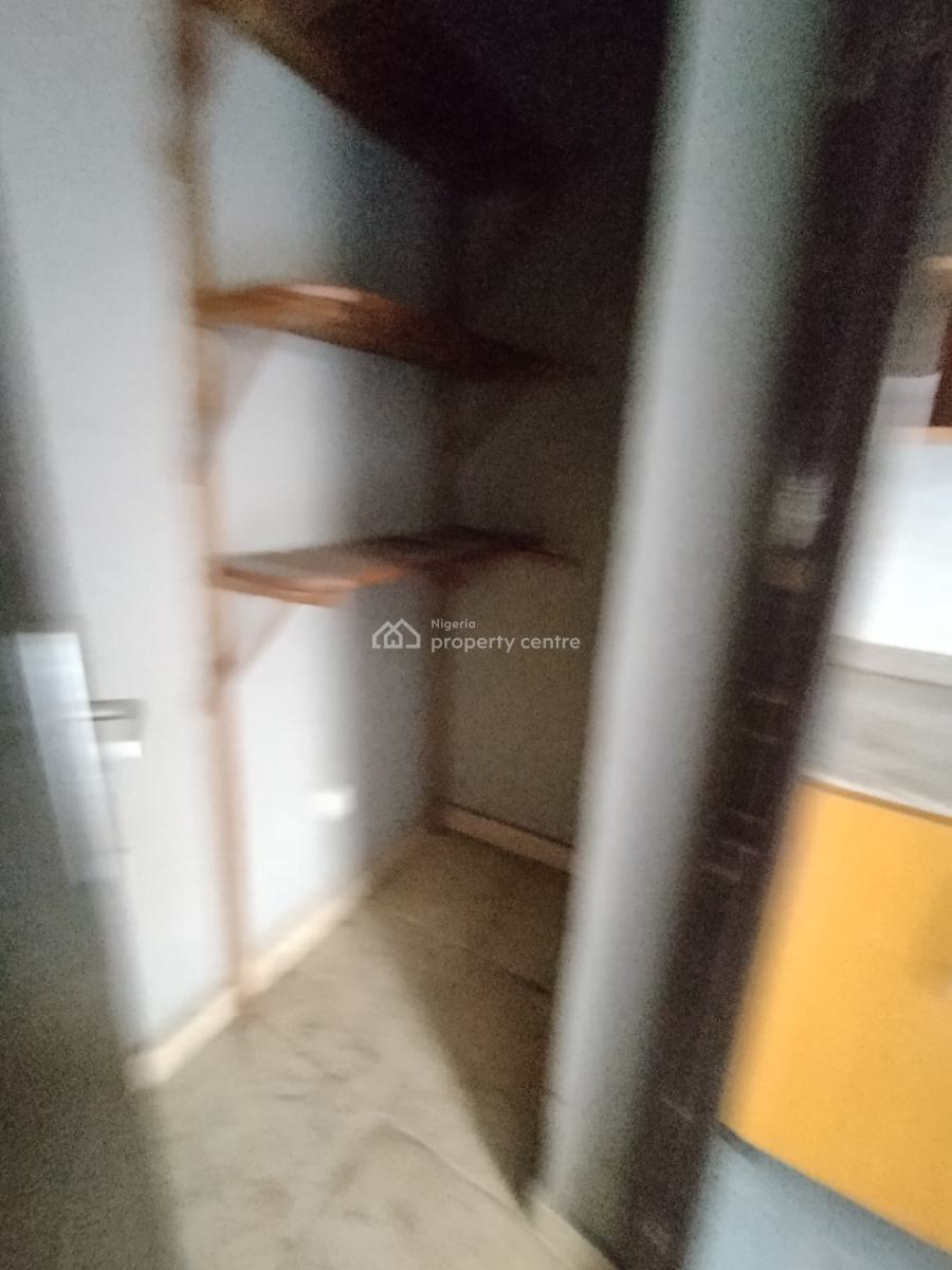 Well Maintained 3 Bedroom Terrace House, Megamond Estate Lekki County Road, Ikota, Lekki, Lagos, Terraced Duplex for Rent