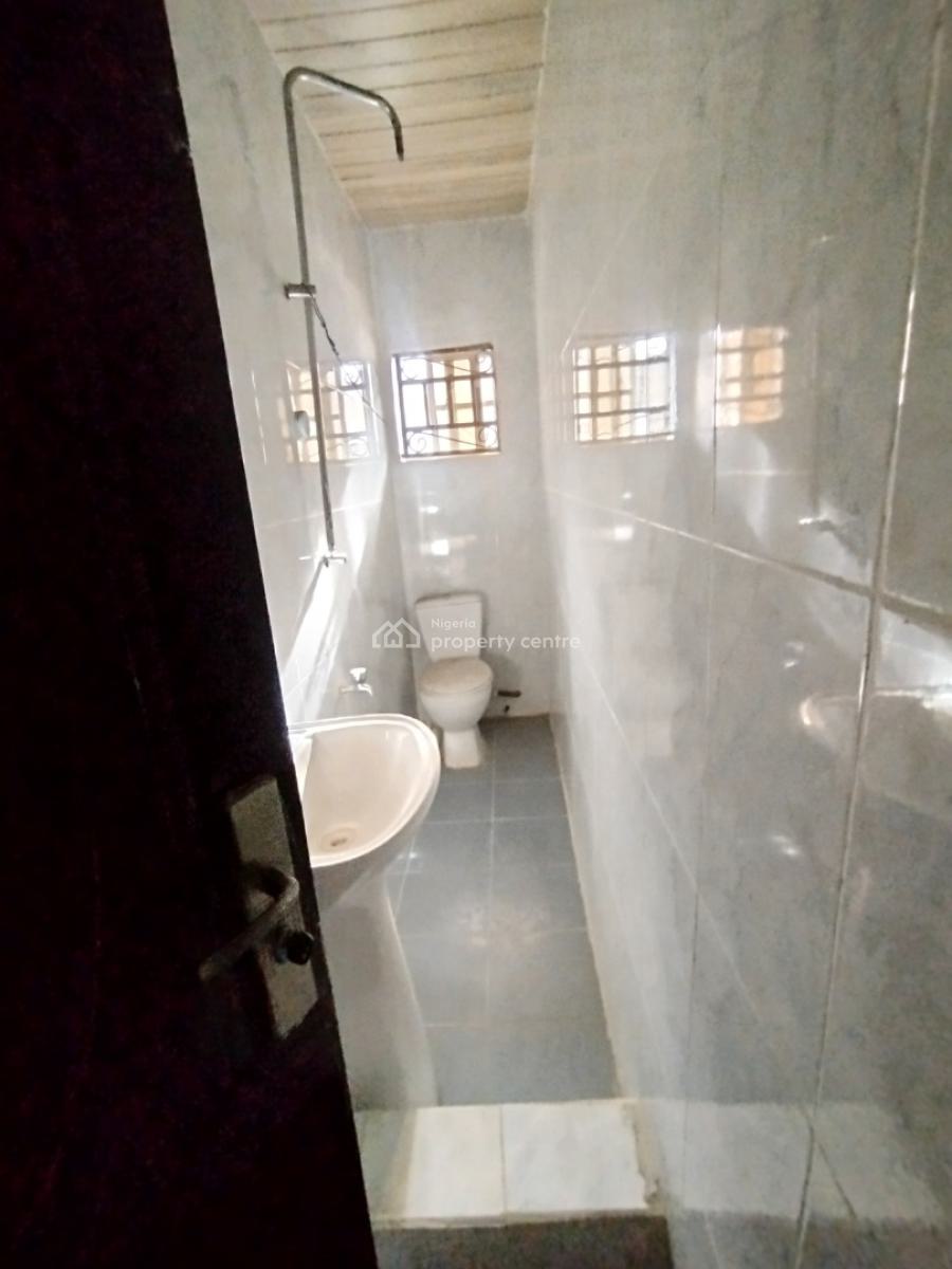 Well Maintained 3 Bedroom Terrace House, Megamond Estate Lekki County Road, Ikota, Lekki, Lagos, Terraced Duplex for Rent