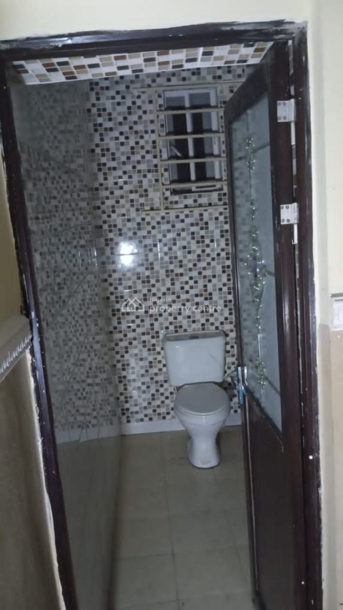 2 Bedroom Flat, Omole Phase 2, Ikeja, Lagos, Flat / Apartment for Rent