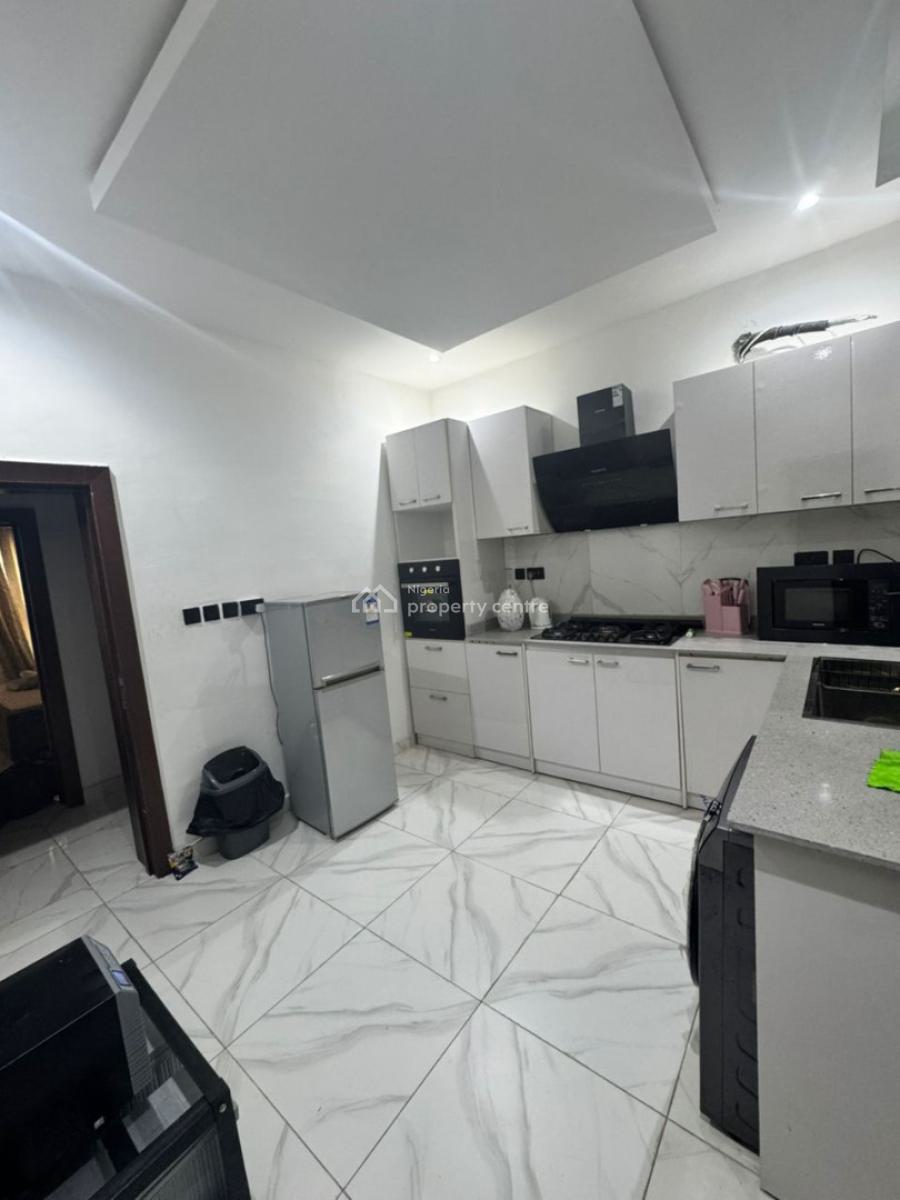 Newly Built Furnished & Serviced 3 Bedrooms Apartment Upstairs, Off Freedom Way Close to Admiralty Way, Lekki Phase 1, Lekki, Lagos, Flat / Apartment for Rent