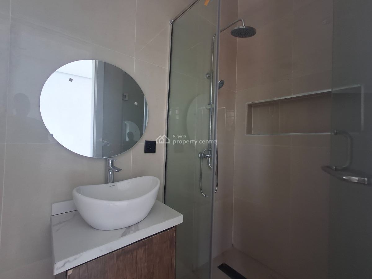 2 Bedroom with Bq, Lekki Phase 1, Lekki, Lagos, Flat / Apartment for Sale