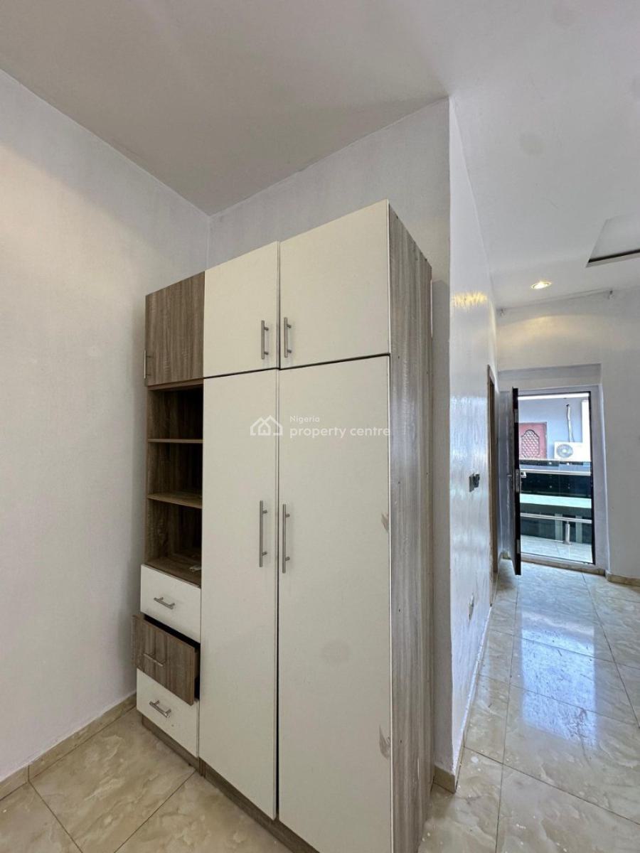 Luxurious Standard Master Bedroom Studio Upstairs, Orchid Road, Lekki, Lagos, Self Contain (single Rooms) for Rent