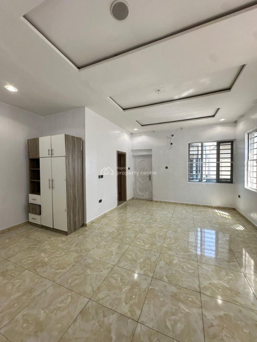 Luxurious Standard Master Bedroom Studio Upstairs, Orchid Road, Lekki, Lagos, Self Contain (single Rooms) for Rent