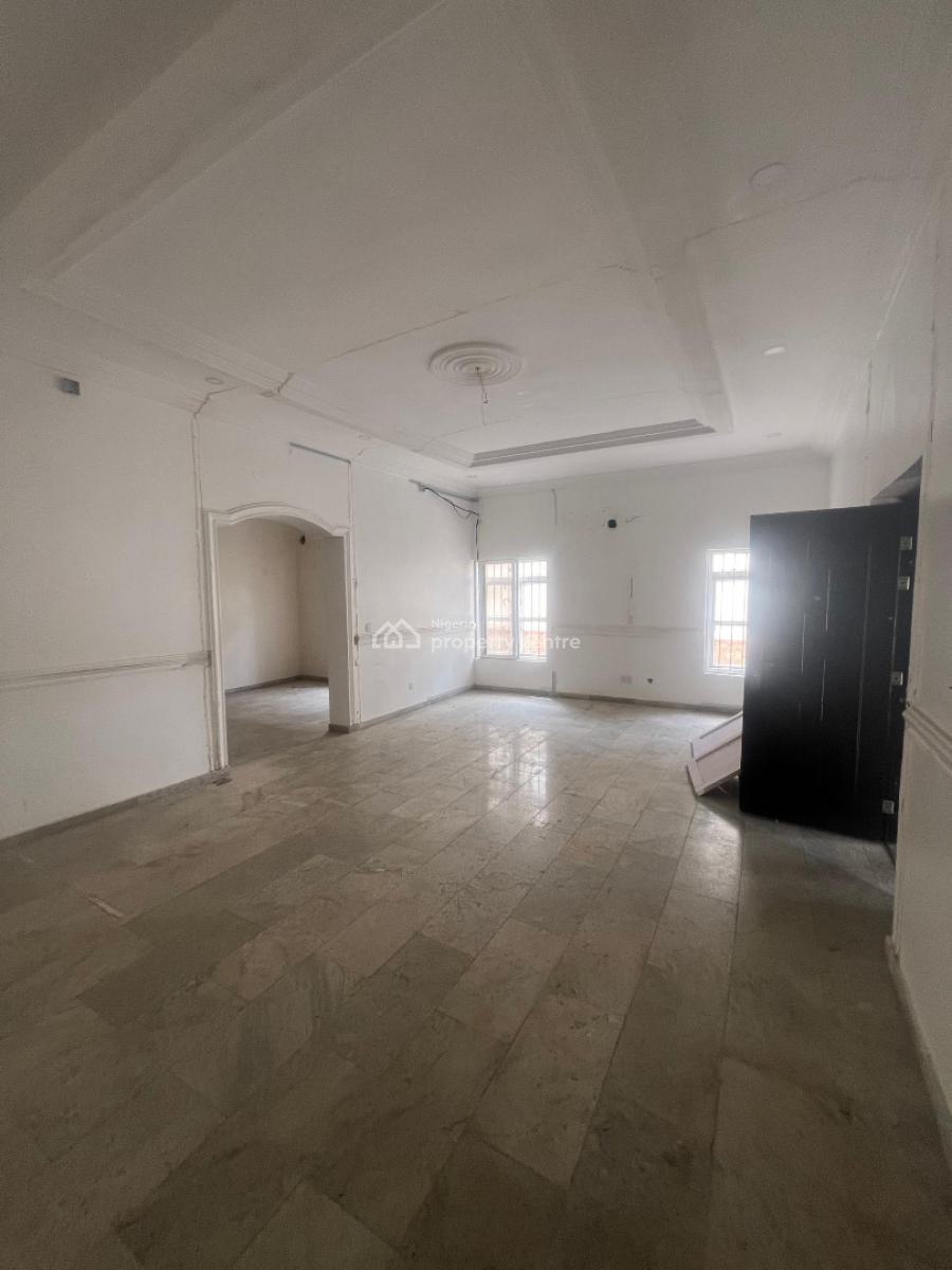 Well Maintained 4 Bedroom Semi Detached Duplex, Lekki Phase 1, Lekki, Lagos, Semi-detached Duplex for Rent