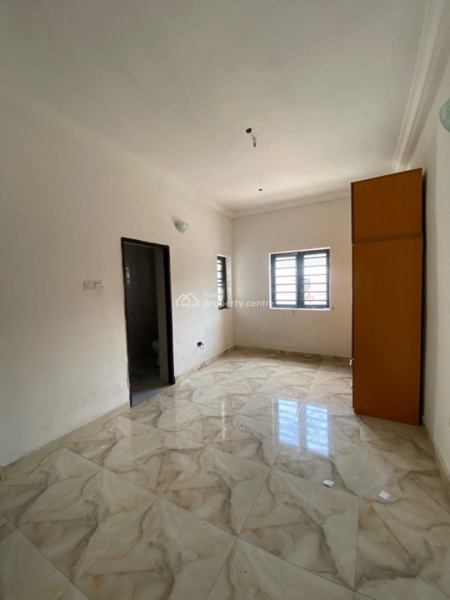 Well Maintained 3 Bedroom Flat, Ajah, Lagos, Flat / Apartment for Rent