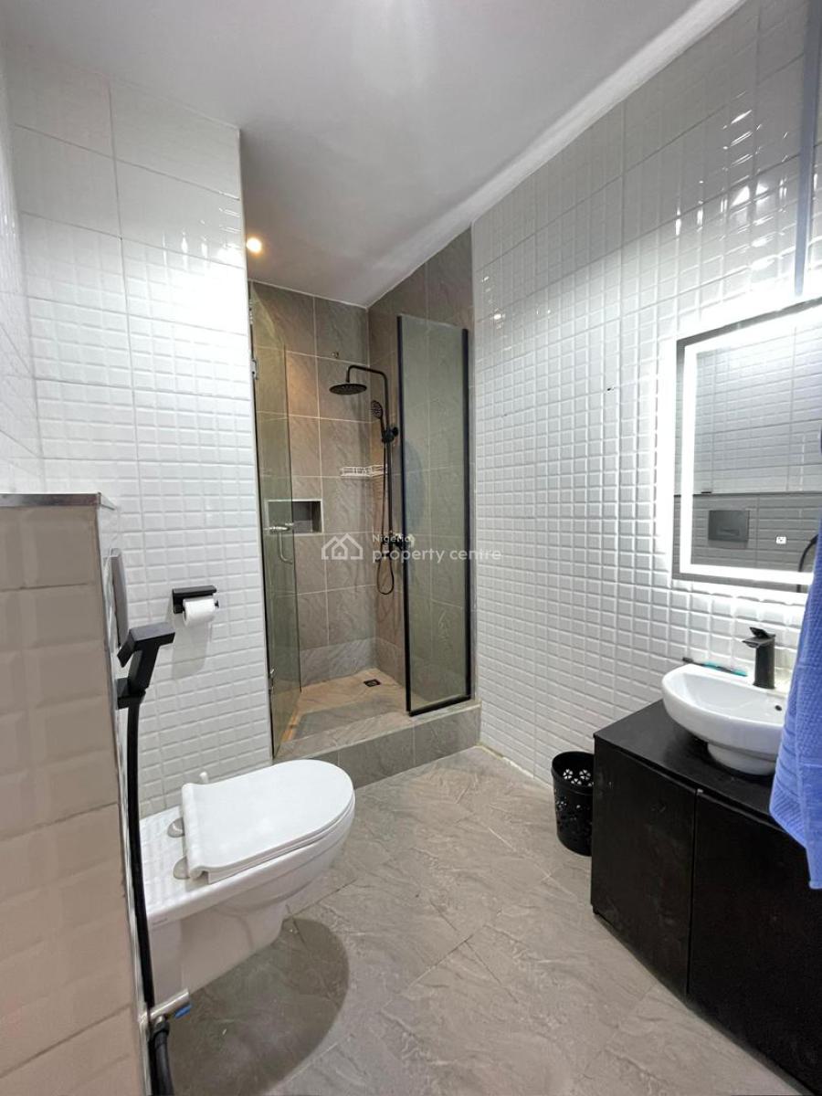 Luxury 2 Bedroom Apartment with Housekeeping and Elevator, Lekki Phase 1, Lekki, Lagos, Flat / Apartment Short Let