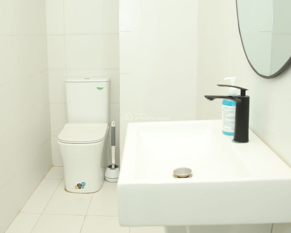 Luxury One-bedroom Apartment with Ps5 and Housekeeping, Lekki Phase 1, Lekki, Lagos, Flat / Apartment Short Let