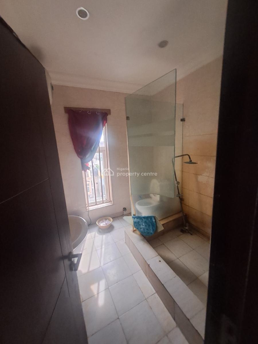 Well Built 4 Bedroom Terrace Duplex with Bq in a Gated Estate, Osapa, Lekki, Lagos, Terraced Duplex for Rent