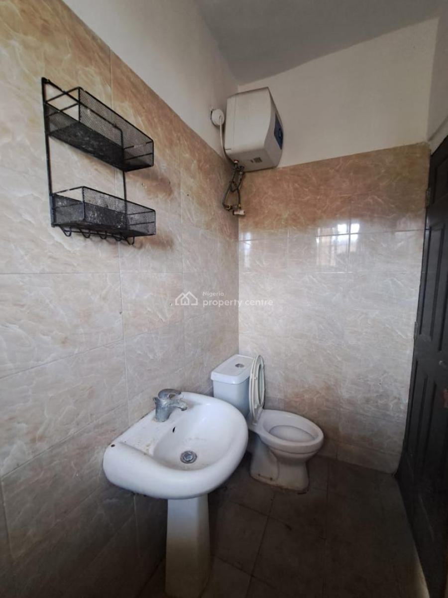 Luxury and Spacious 2 Bedroom Flat Upstairs, Salem, Ikate, Lekki, Lagos, Flat / Apartment for Rent