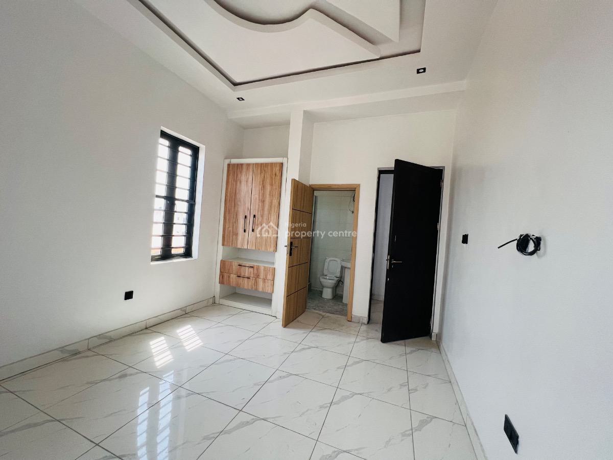 Well Built 2 Bedroom Apartment, Ilasan, Lekki, Lagos, Flat / Apartment for Rent