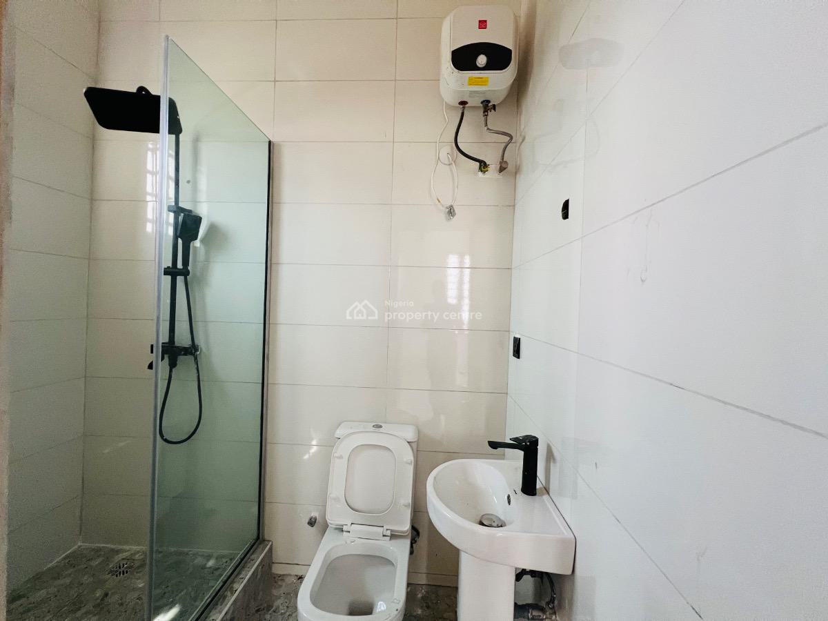 Well Built 2 Bedroom Apartment, Ilasan, Lekki, Lagos, Flat / Apartment for Rent