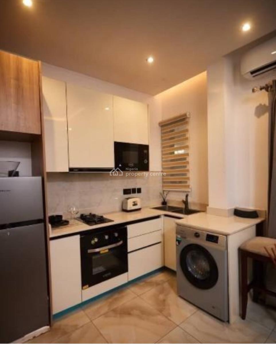 1 Bed  Apartment with One Room Bq, Addyholly Freedomway, Lekki Phase 1, Lekki, Lagos, Block of Flats for Sale
